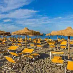 Casa Boss Tirrenia Stella Maris, Con Accesso Calambrone